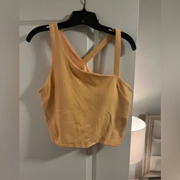 Lululemon Tank - Picture 1 of 3